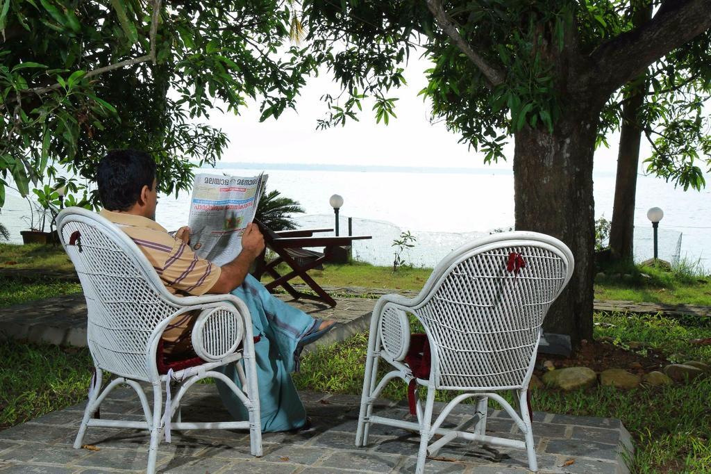 Orchid Lake View Homestay Alappuzha Eksteriør billede