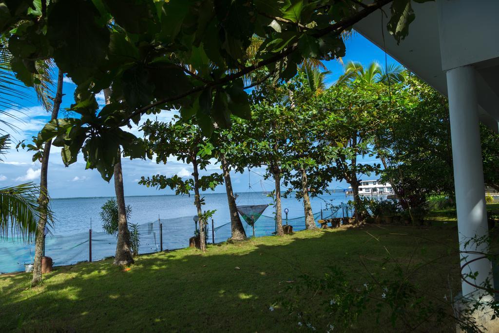 Orchid Lake View Homestay Alappuzha Eksteriør billede
